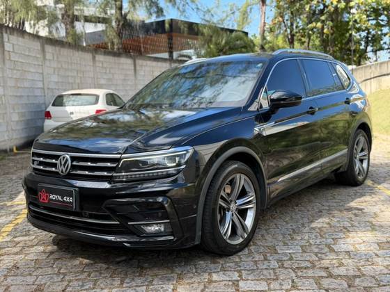 VOLKSWAGEN TIGUAN 2.0 350 TSI GASOLINA ALLSPACE R-LINE 4MOTION DSG VOLKSWAGEN TIGUAN 2.0 350 TSI GASOLINA ALLSPACE R-LINE 4MOTION DSG